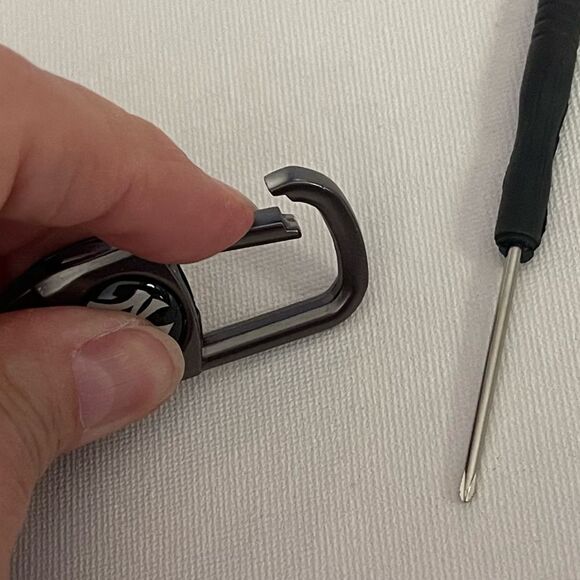 MLB New York Yankees Key Fob Keychain in Metal NWT - Picture 4 of 6